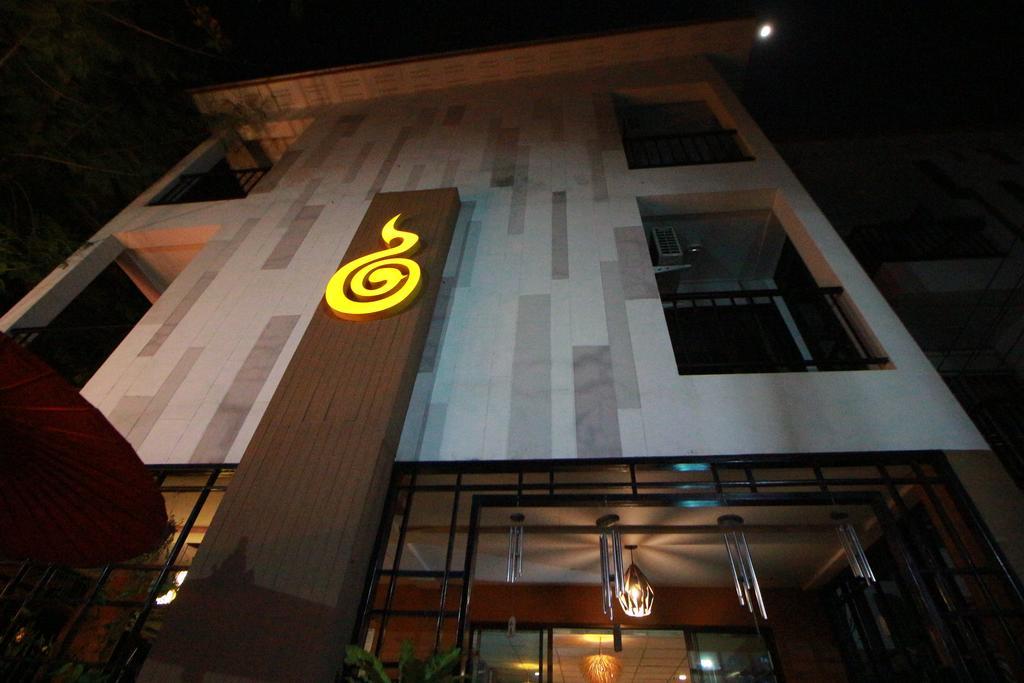 Nakara Boutique Hotell Chiang Mai Exteriör bild